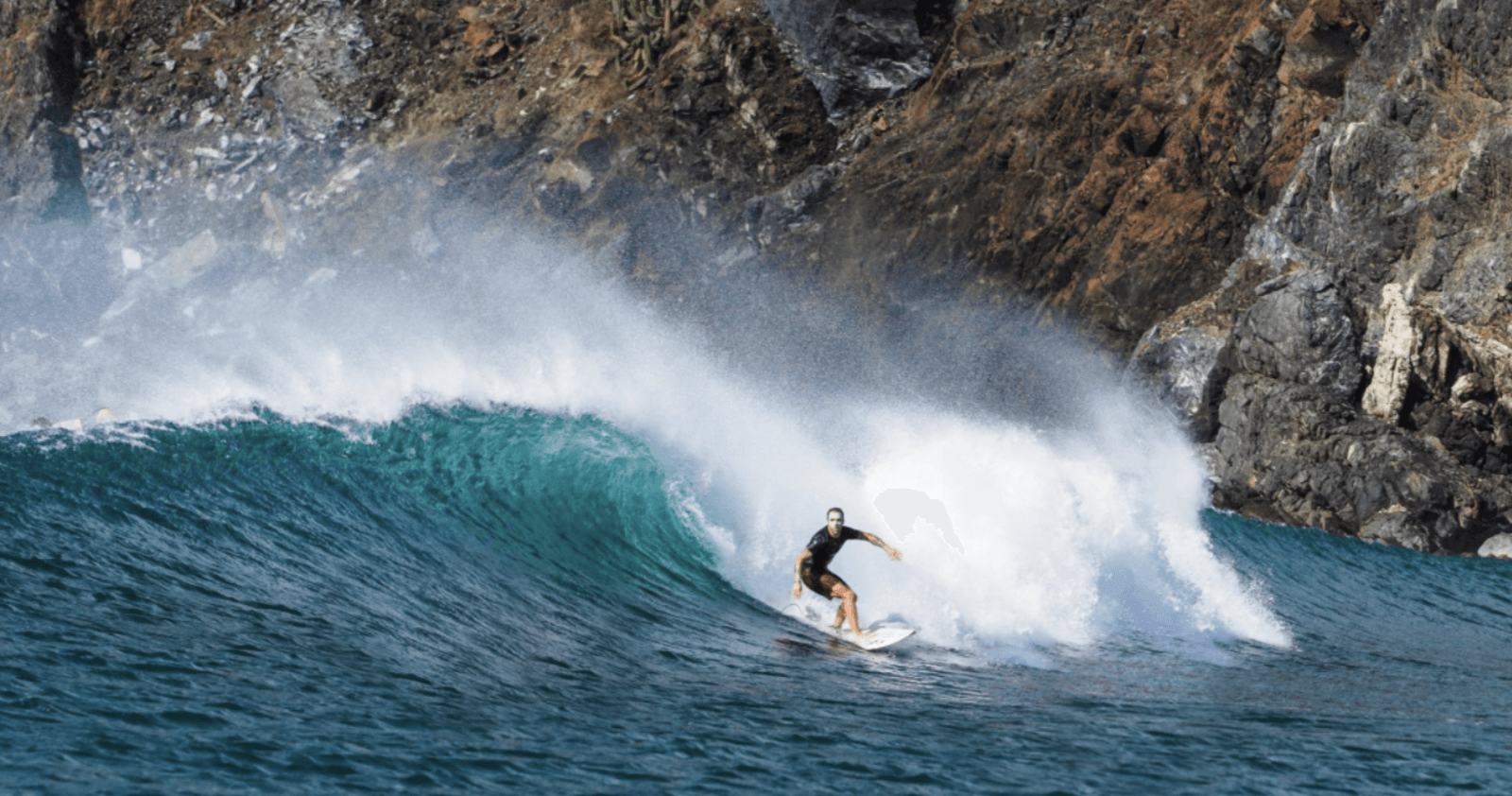 8 Best Waves to Surf in Costa Rica